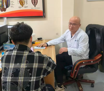 娄底市|男科医师高朋磊：守护男性健康，专业男科诊疗
